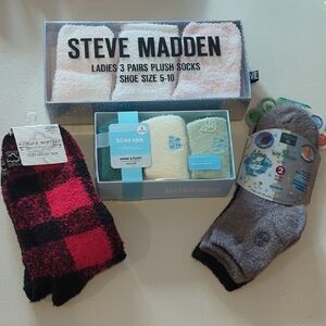 NWT BUNDLE Plush Socks (Lot of 4 items with 9 pairs)